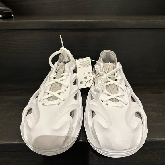 Brand new Adidas Adifom Q (HP6584) - Picture 2 of 5